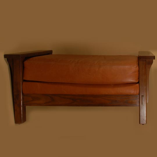 C3498K-bench.jpg