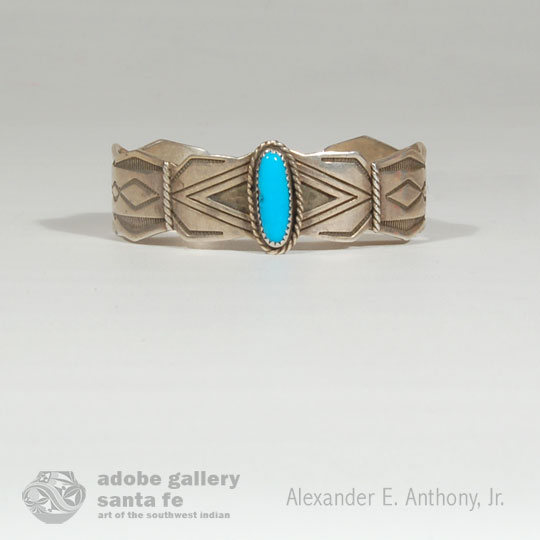 C3864-11-bracelet.jpg