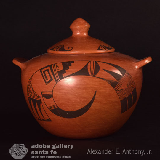 C3903D-lidded2.jpg