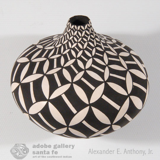 Southwest Indian Pottery 26106 - Adobe Gallery, Santa Fe