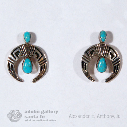C4074i-earrings.jpg