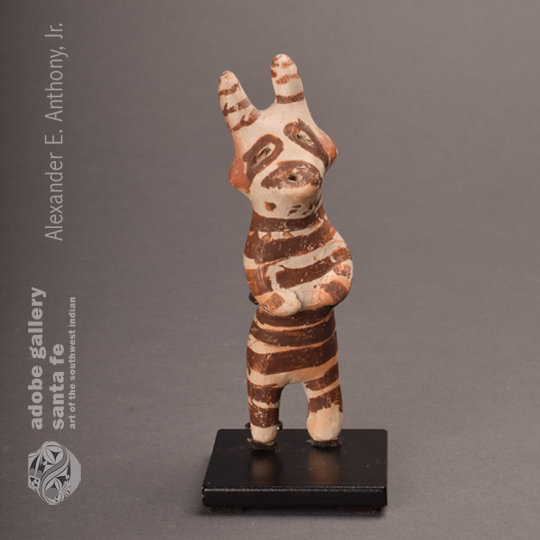 C4182B-figurine.jpg