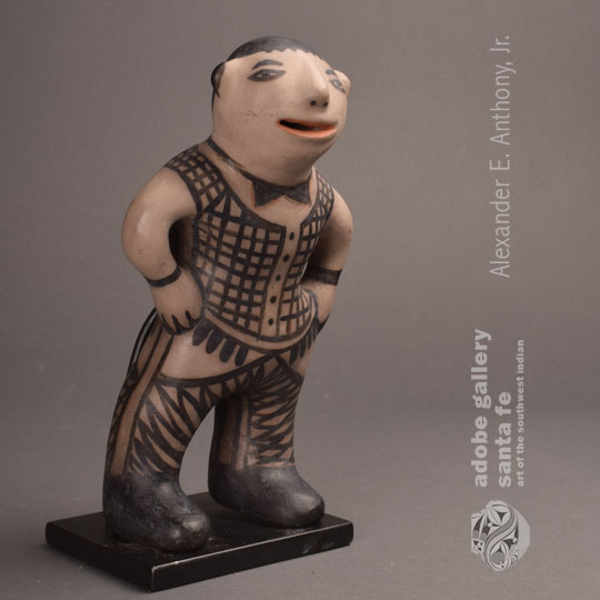 C4212B-figurine.jpg