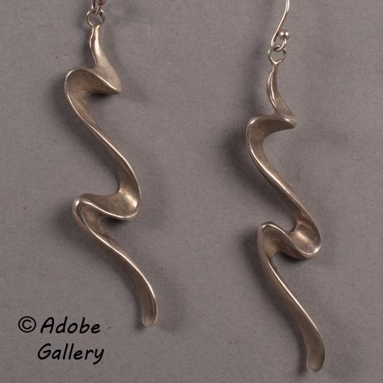 C4760E-earrings.jpg