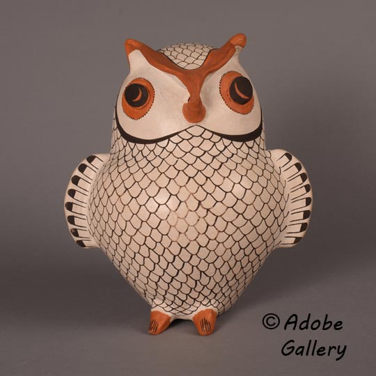 C4803E-figurine.jpg