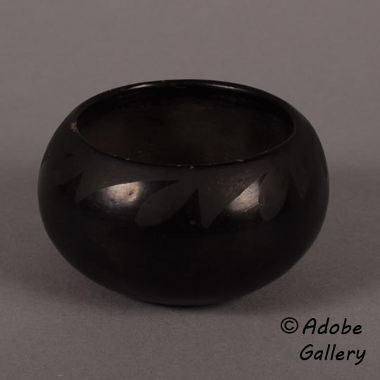 C4814C-black.jpg
