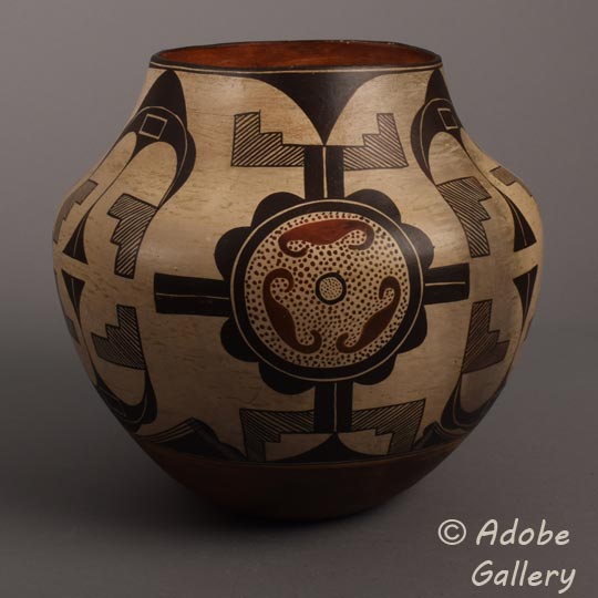 C4933E-pot.jpg