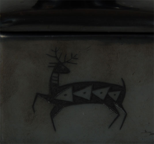 Close up view - The side walls are decorated in sgraffito style with Mimbres deer