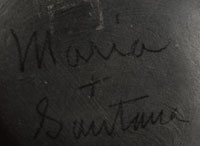 Maria Montoya Poveka Martinez (1887-1980) Pond Lily (Marie + Santana) signatures