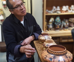 【通販激安】 Southwest Pueblo Pottery 25910 - Adobe Gallery, Santa Fe その他