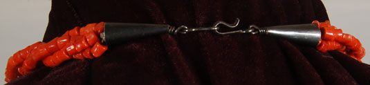 Close up view of the clasp.