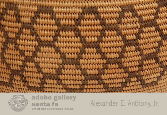 Close up view of side panel NET design of this basket.