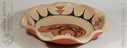 Alternate side view of this bowl.