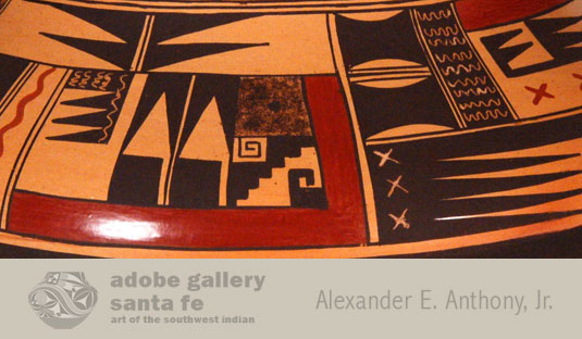 Alternate view of side panel design. Alternate view of side panel design.