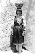 Picture of Isabel Medina Toribio - Zia Pueblo - Photo Source:  by Edward S. Curtis, 1925